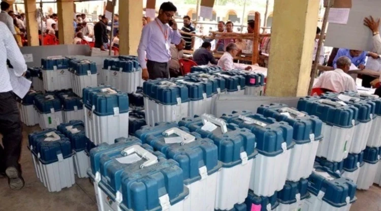 Election Results 2026 Live: बंगाल में रुझानों में बहुमत के करीब बीजेपी, 144 सीटों पर आगे निकली... 100 के आंकड़ों पर रुकी टीएमसी, असम में बीजेपी बहुमत के करीब