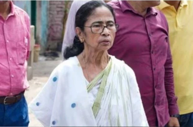 Rebel TMC MLAs, Mamata Banerjee Coup, West Bengal Political Crisis, Rebellion within TMC, Maharashtra Model in Bengal, Trinamool Congress Split, Sandipan Saha, Ritabrata Banerjee, TMC MLAs Meet Speaker, Mamata Banerjee News , Abhishek Banerjee, Bengal Politics, TMC Divided, West Bengal Legislative Assembly, Trinamool Congress Crisis,Maharashtra Model in Bengal