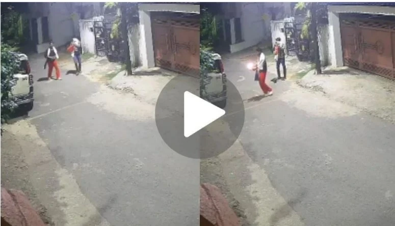 Petrol bomb attack , RSS office in Ranchi,झारखंड