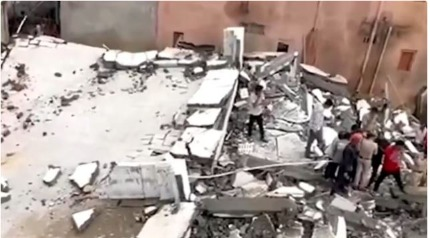 Five-storey building collapses in Surat city: Five-storey building collapses like a pack of cards, rescue team present on the spot