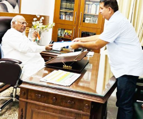 CG Politics: छत्तीसगढ़ विधानसभा चुनाव में 68 सीटों पर बंपर जीत के साथ सरकार बनाने वाली कांग्रेस 2023 के विधानसभा चुनाव और