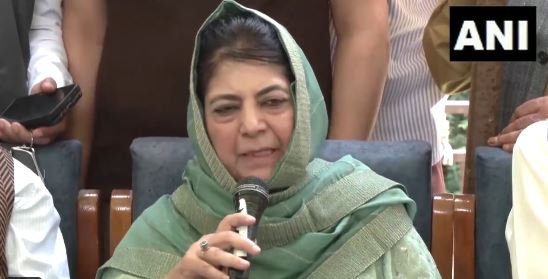 Mehbooba Mufti expresses discontent over Uttar Pradesh order requiring eateries to display owner and worker details, accusing the BJP of undermining constitutional rights and threatening minority and marginalized groups.