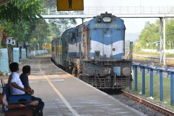 "Central Railway announces 202 special trains for Ganesh Chaturthi in Mumbai; bookings start July 21."