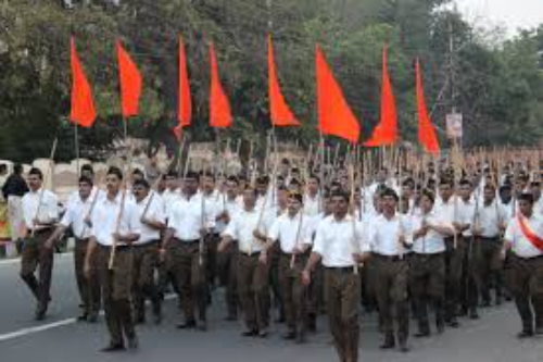 RSS praises the removal of a 58-year ban on government employees participating in its activities, reinforcing democratic values and recognizing its contributions.