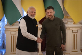 Modi Ukraine Visit: प्रधानमंत्री नरेंद्र मोदी यूक्रेन के दौरे पर हैं। प्रधानमंत्री मोदी ने यूक्रेन के राष्ट्रपति के वोल्दोमीर जेलेंस्की से मुलाकात की।