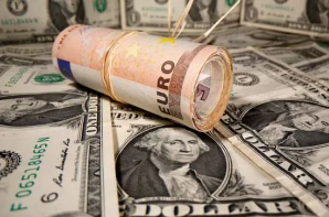 Foreign exchange reserves: देश का विदेशी मुद्रा भंडार चार अरब डॉलर बढ़कर पहली बार 670 अरब डॉलर के पार पहुंच गया है। तीन सप्ताह में इसमें