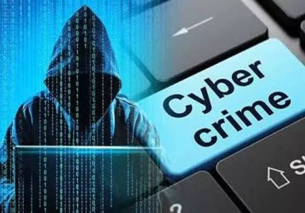 भोपाल में गूगल रिव्यू के नाम पर सायबर ठगी का मामला सामने आया है। पीड़ित यूके झाला ने 5 लाख 21 हजार रुपए की ठगी का शिकार हुआ और शिकायत सायबर क्राइम में दर्ज कराई।