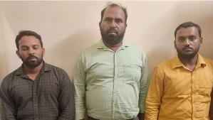 NET paper leak case: सीएसआईआर-नेट परीक्षा पेपर लीक मामले में यूपी की विशेष कार्य बल (एसटीएफ) की एक टीम ने सीएसआईआर-नेट परीक्षा के लिए सॉल्वर