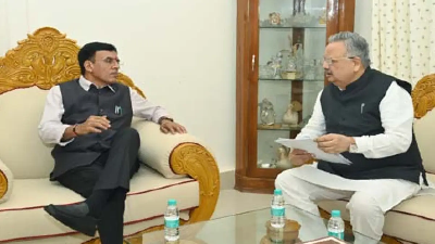 राजनांदगांव को केंद्रीय खेल मंत्रालय ने खेल विकास के लिए 35 करोड़ रुपये की स्वीकृति दी है, जिसमें दिग्विजय स्टेडियम और अंतरराष्ट्रीय हॉकी स्टेडियम के उन्नयन के लिए प्रमुख कार्य शामिल हैं।