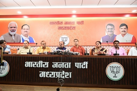 भोपाल-रीवा नई रेल सेवा 2 अगस्त से शुरू होगी, सप्ताह में दो दिन चलेगी। बीजेपी विधायक भगवानदास सबनानी ने आभार जताया।